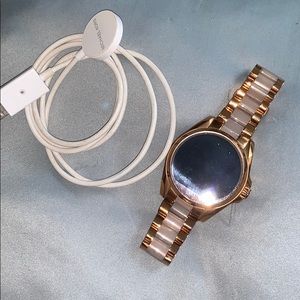 Michael Kors smartwatch ‼️ PRICE IS FINAL ‼️